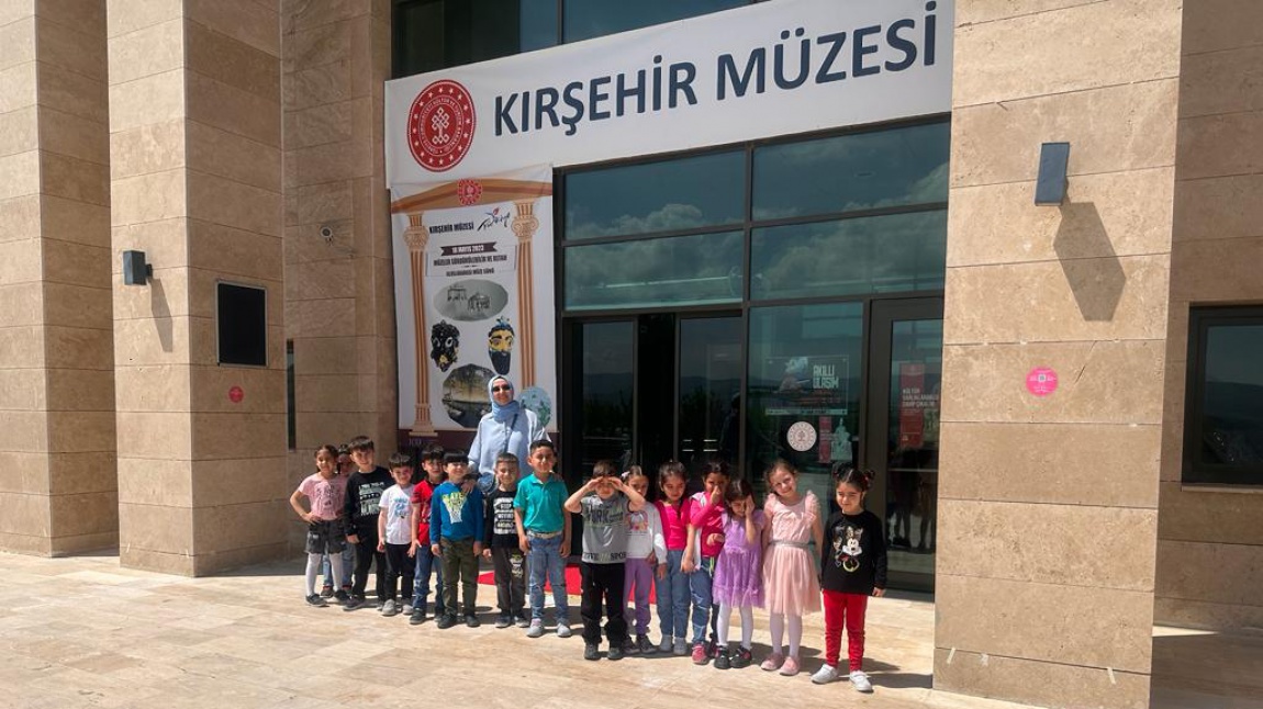 Hayat Boyu Öğrenme Haftası Kapsamında Kırşehir Müzesine Gezi Düzenlendi.